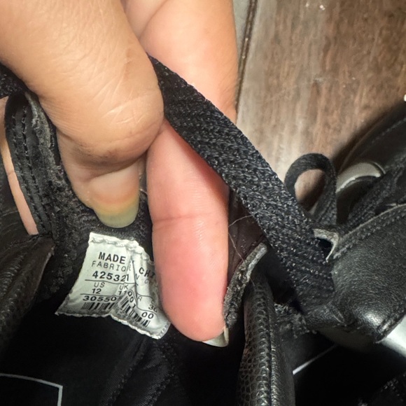 Nike Black and Silver Men's Athletic Shoes - Picture 9 of 9